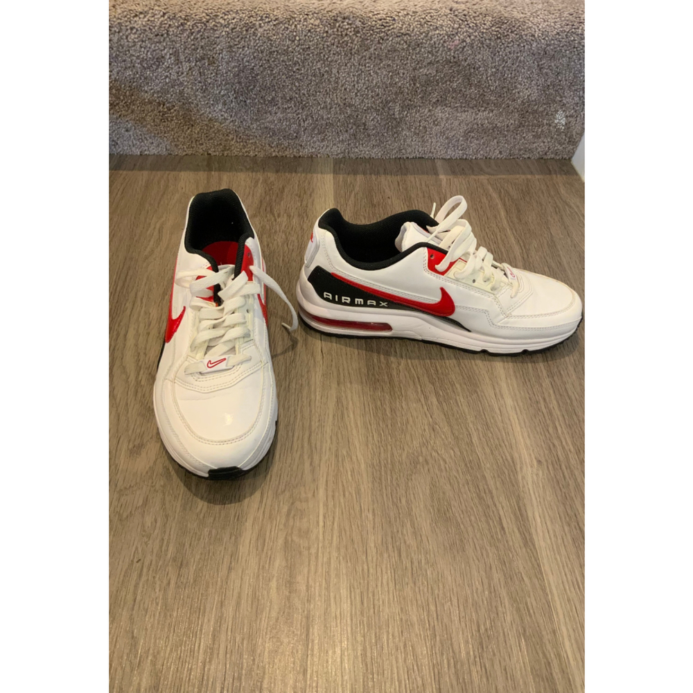 Mens Nike Air Max Sneakers Sz 8.5 White‎ Red Black Logo Retro Athletic Urban Y2k